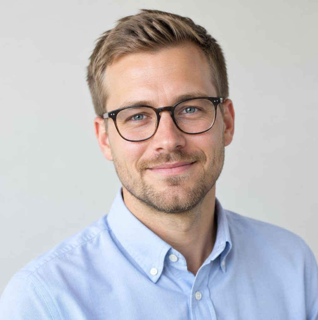 Portrait of a man with glasses